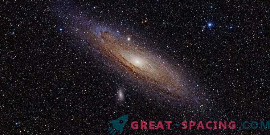 Изследване на звездни популации в центъра на галактиката Андромеда