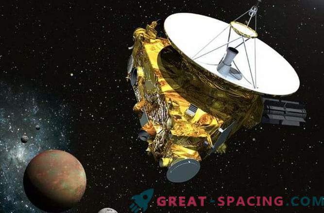 Сателитите на Плутон разкриват тайни и застрашават опасността