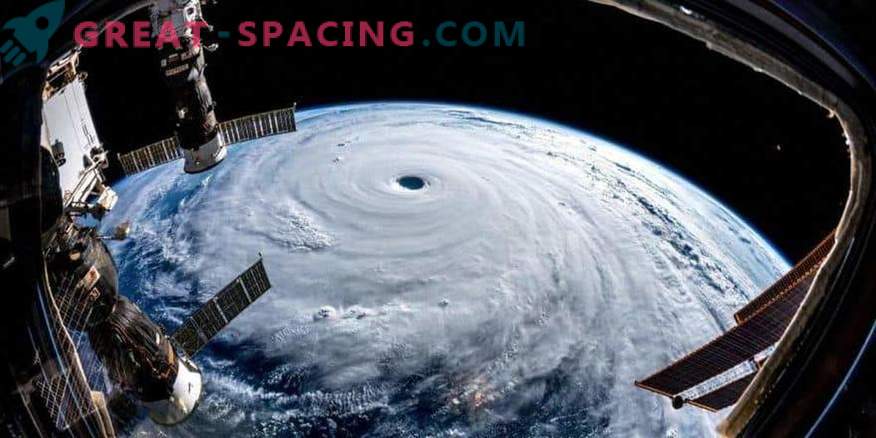Как изглежда скалата на тайфуна Трами от височината на МКС