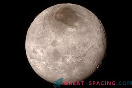 Нови хоризонти: Плутон има ледени планини, Харон е активен