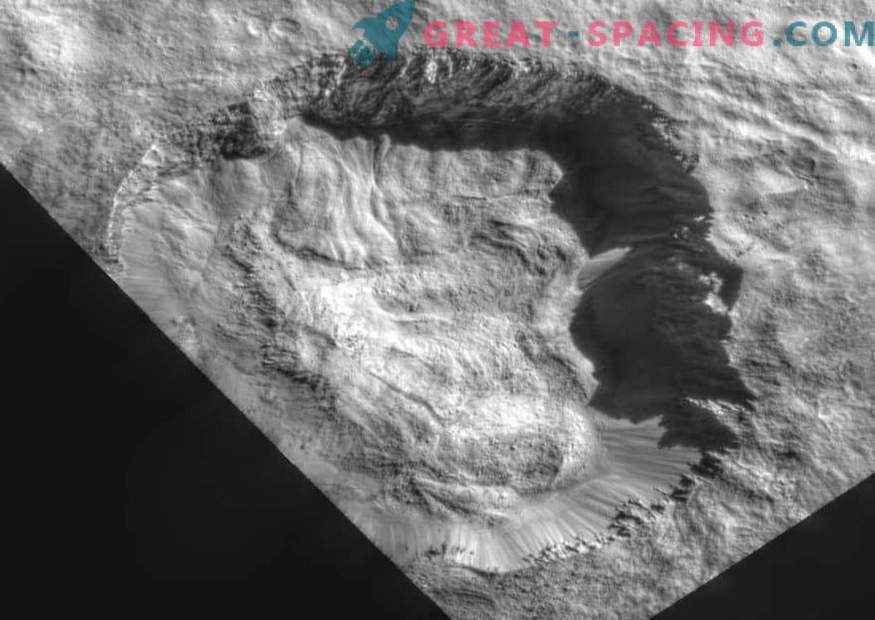 Dawn показва последните промени на повърхността на Ceres