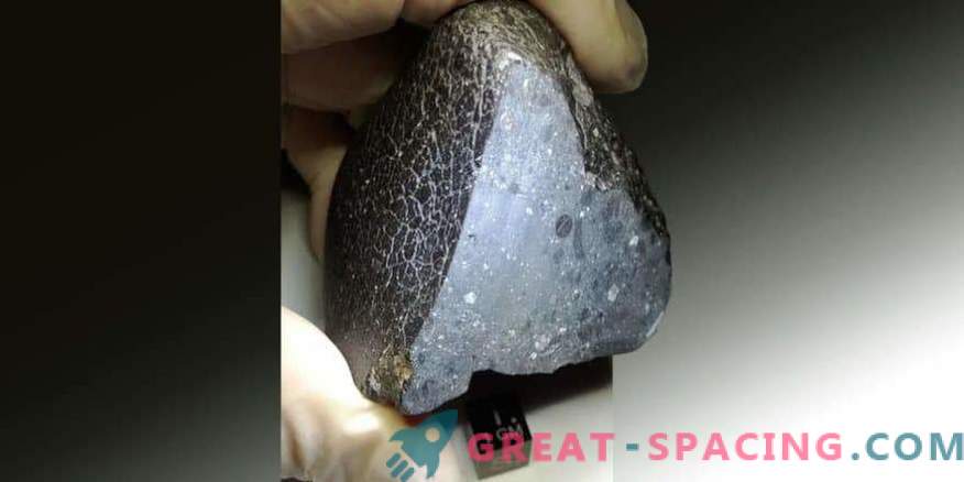 Древният метеорит разкрива особеностите на марсианската топография