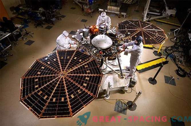 НАСА започва тестване на следващия изненадващ марсиански спускателен модул - InSight