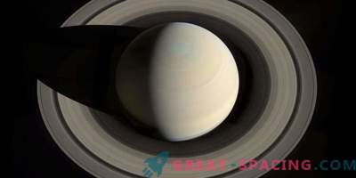 Сателитите са комбинирани, за да спасят пръстените на Сатурн