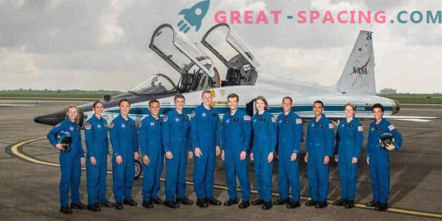 В НАСА са избрани дузина нови астронавти.