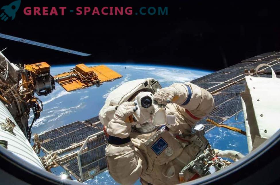 Невероятна разходка по космическата станция: снимка