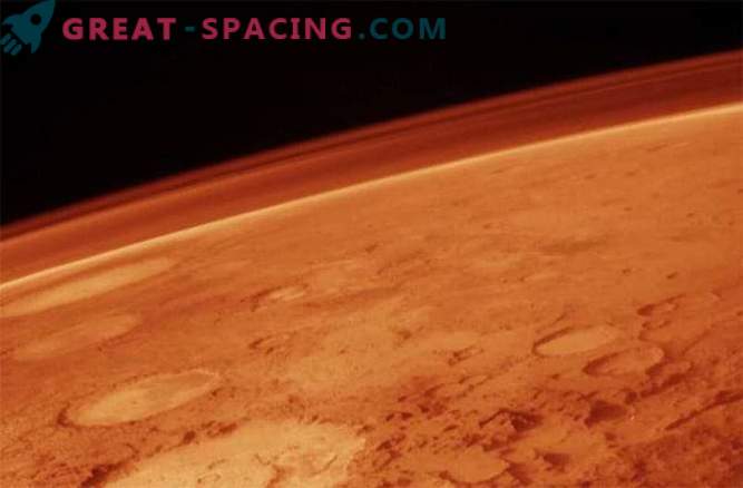 Мистичните марсиански джетове се противопоставят на обяснението