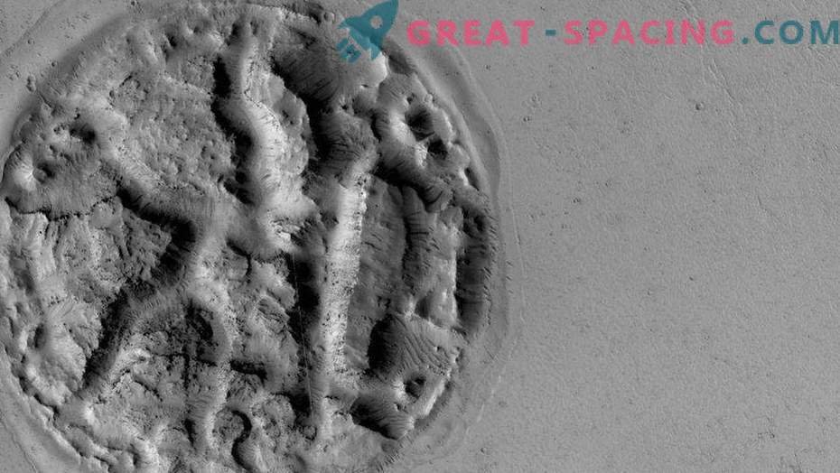 10 странни обекта на Марс! Част 2