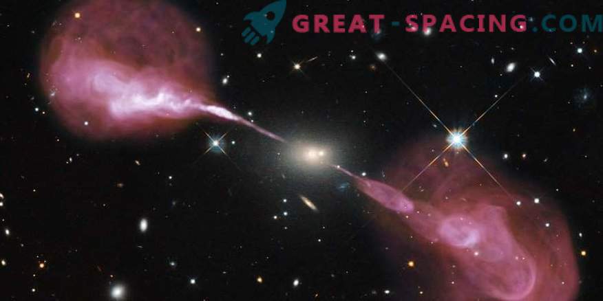Астрономите съобщават за най-далечната радио галактика
