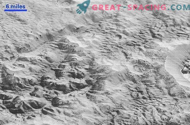 Потопете се в невероятния пейзаж на Плутон