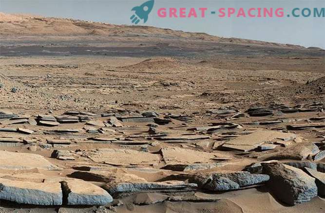 Проучване на древните води на Марс от ровера Любопитство: снимка