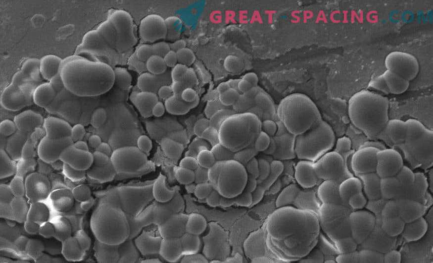 Отпечатъци от микроби по марсиански скали