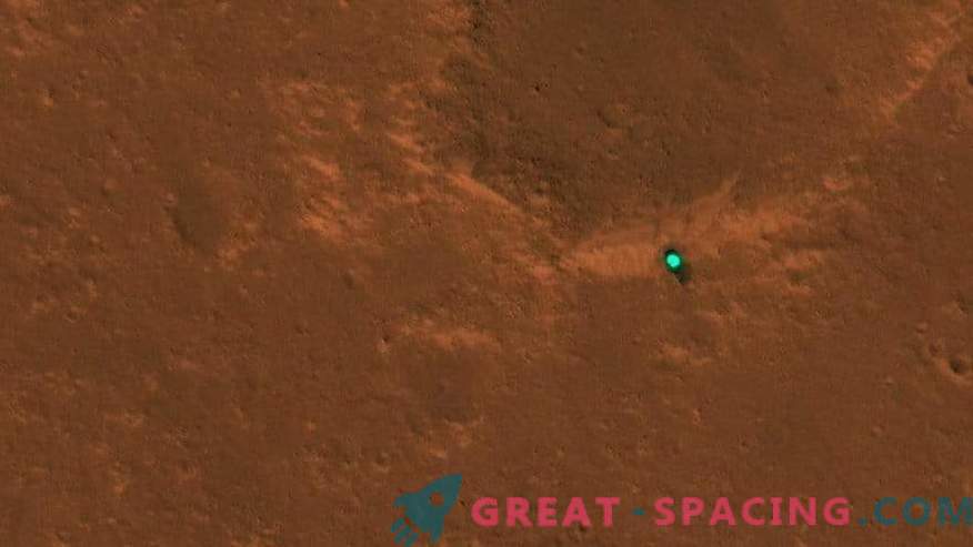 InSight поле за кацане в снимки от космоса